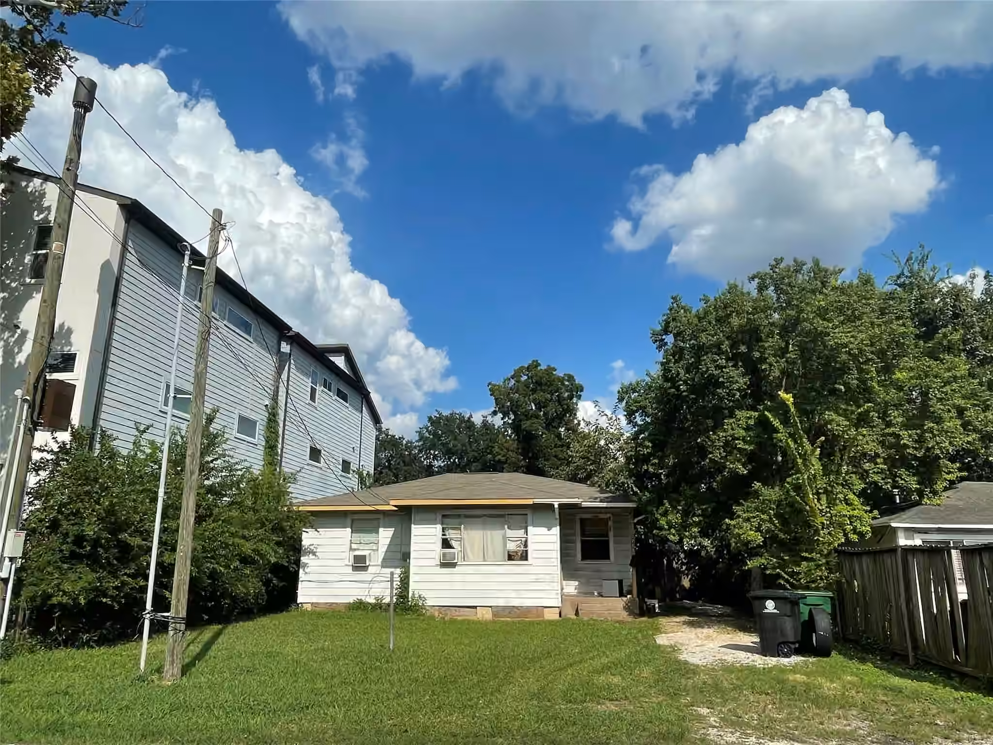 Photo 2 of 3718 Robertson Street, Houston, TX