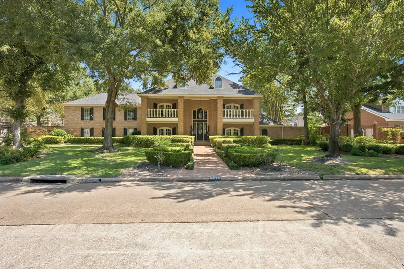Photo 2 of 9618 Windrush Drive, Spring, TX