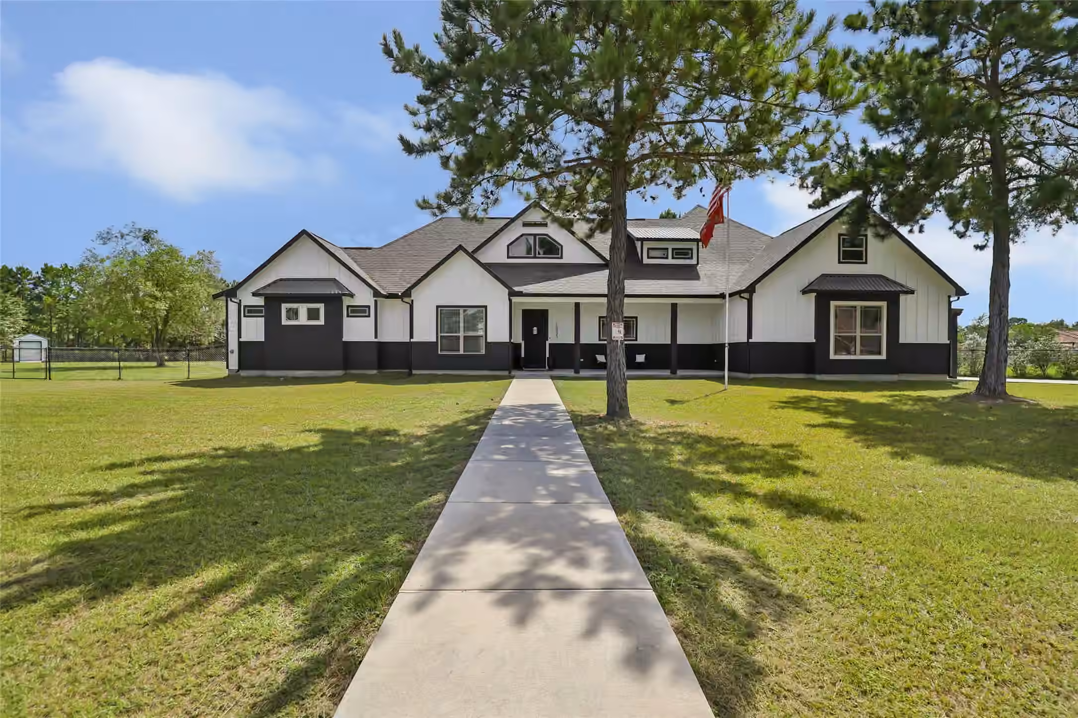 Photo of 15933 Enloe Street, Splendora, TX 77372