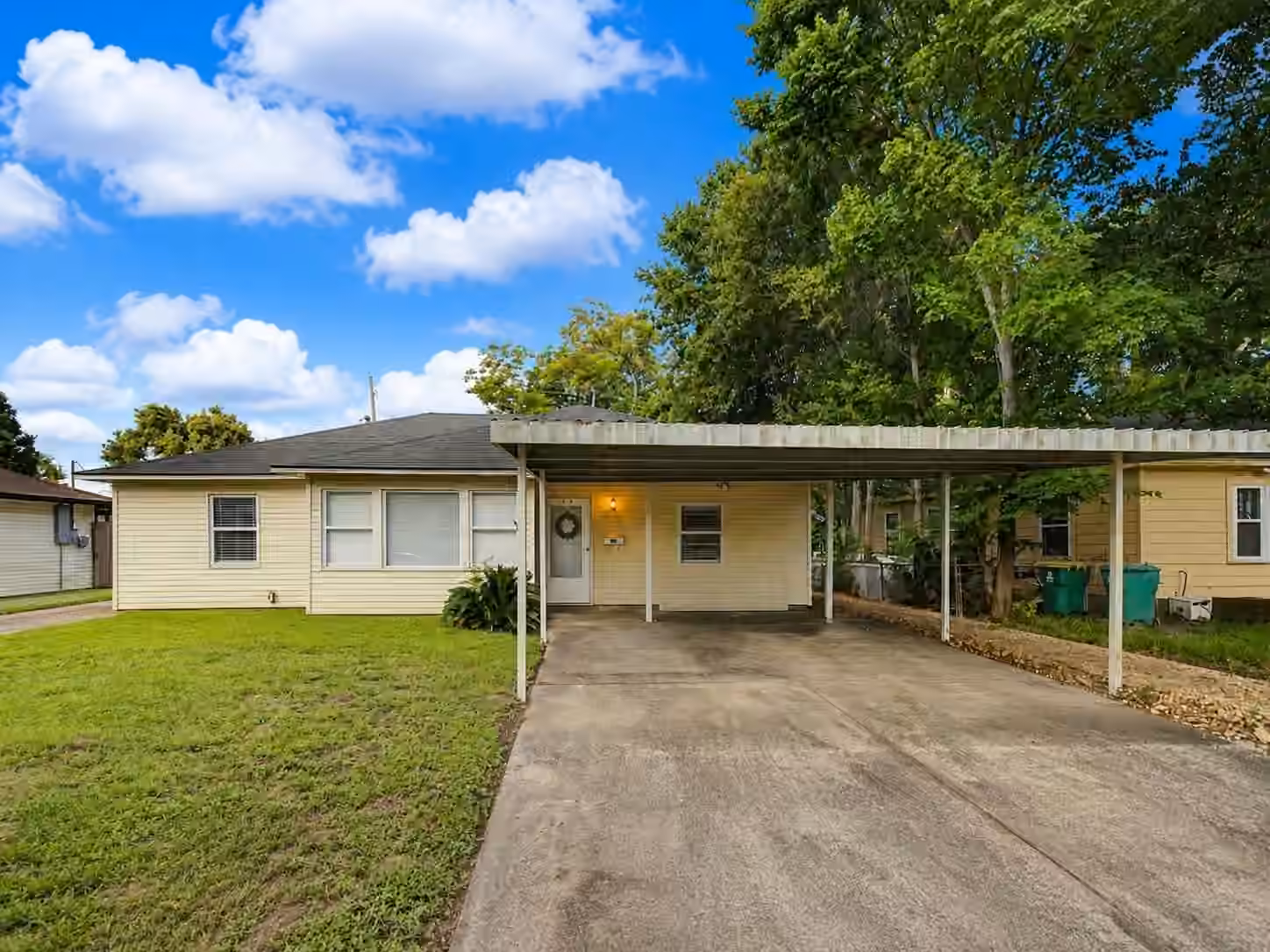 Photo 2 of 2016 Vince Street, Pasadena, TX