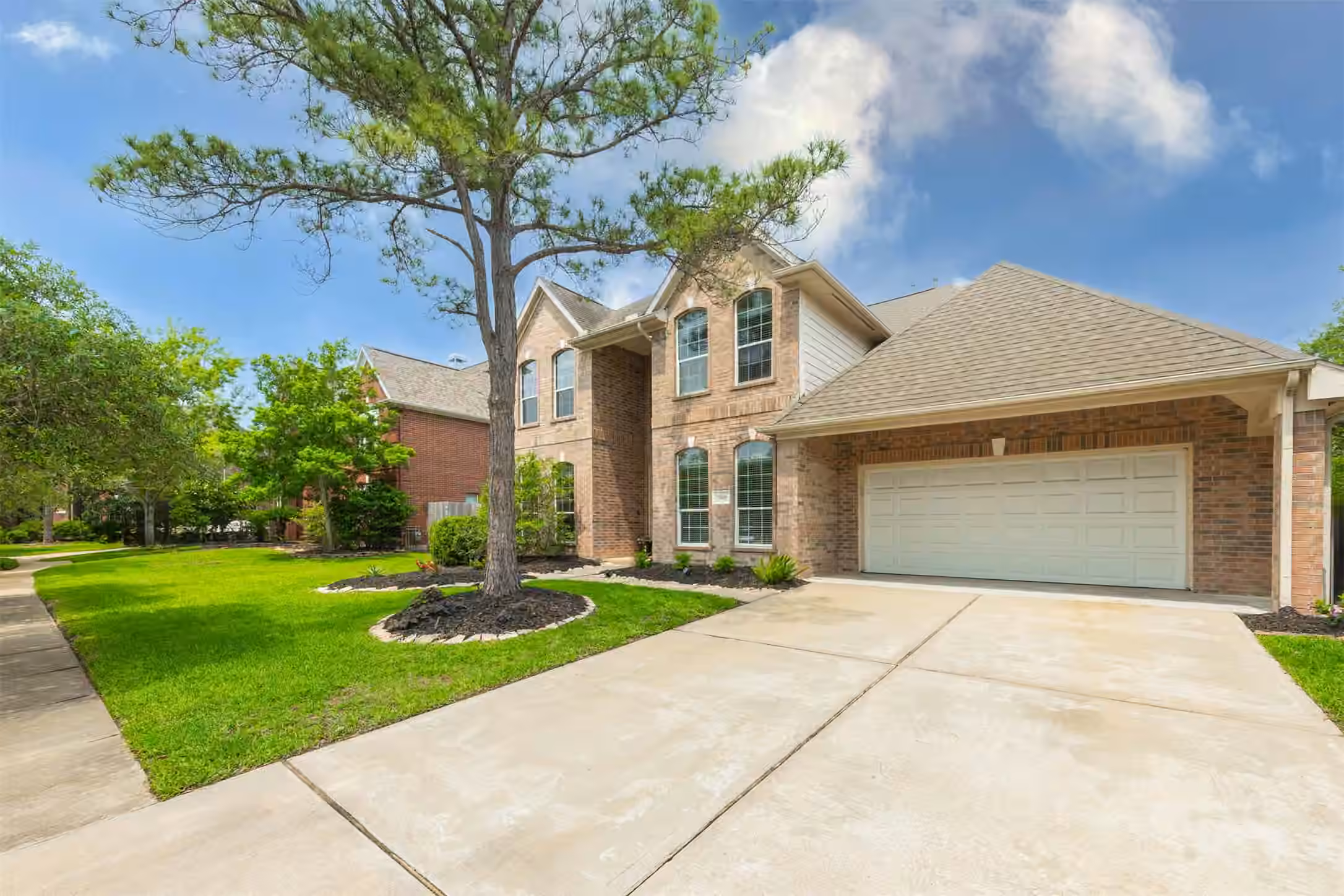 Photo 4 of 20410 Lake Spring Court, Cypress, TX