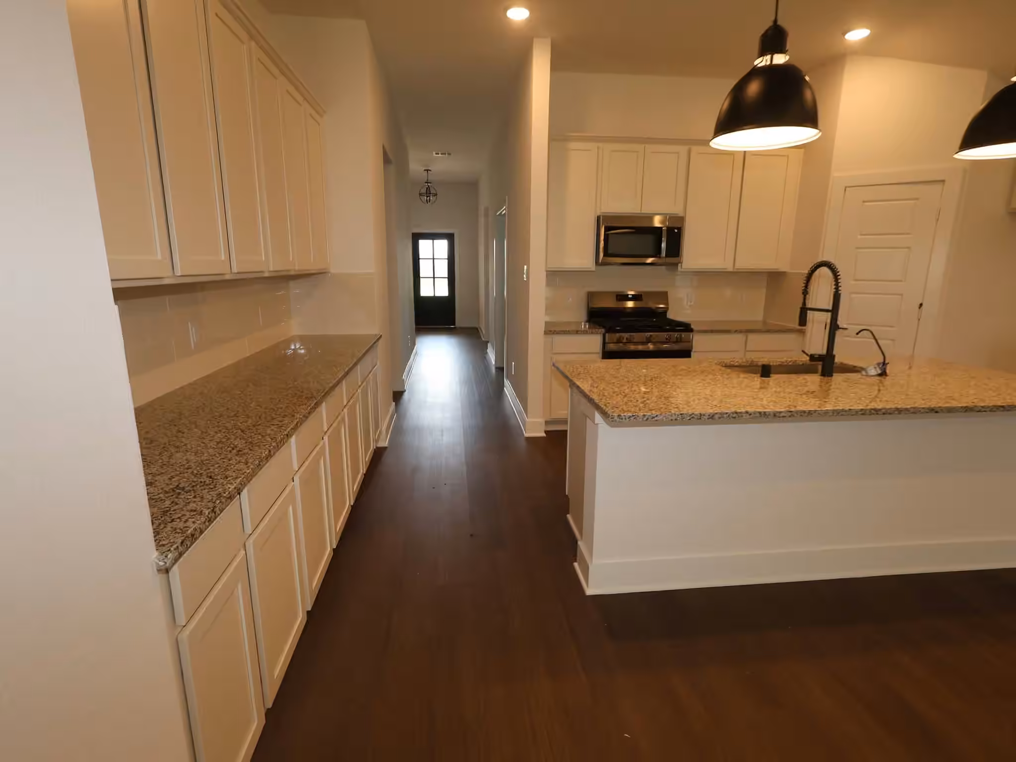 Photo 4 of 5803 Blazing Light Lane, Fulshear, TX