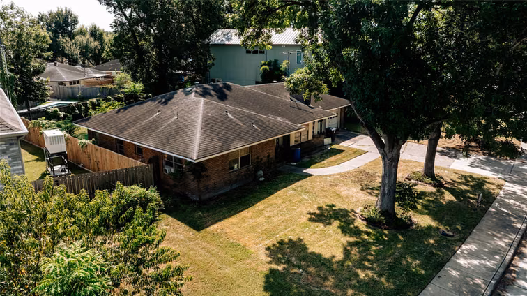 Photo 6 of 3807 Linkwood Drive, Houston, TX