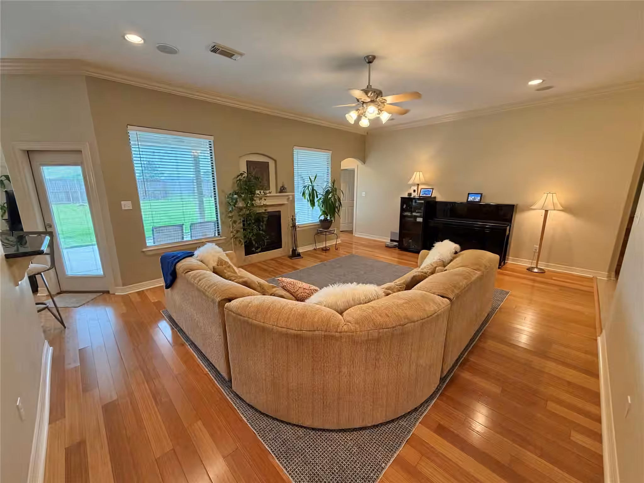 Photo 5 of 1448 S Bluebonnet Lane, Angleton, TX