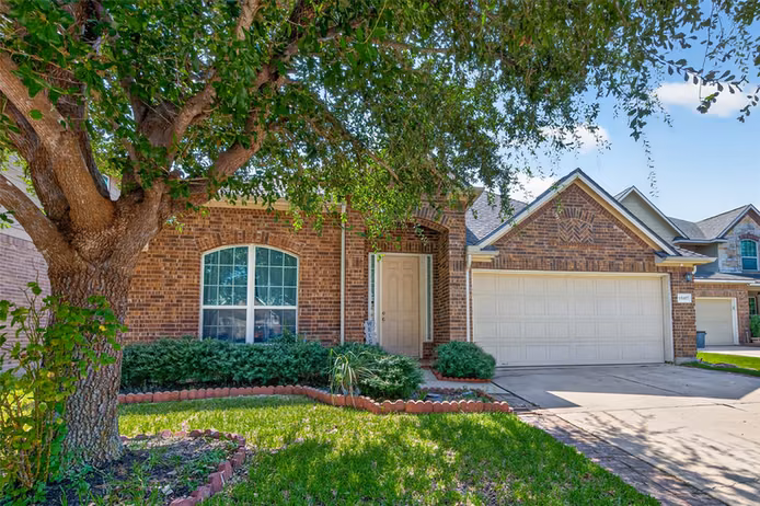 Photo 2 of 15307 Skyhill Drive, Cypress, TX