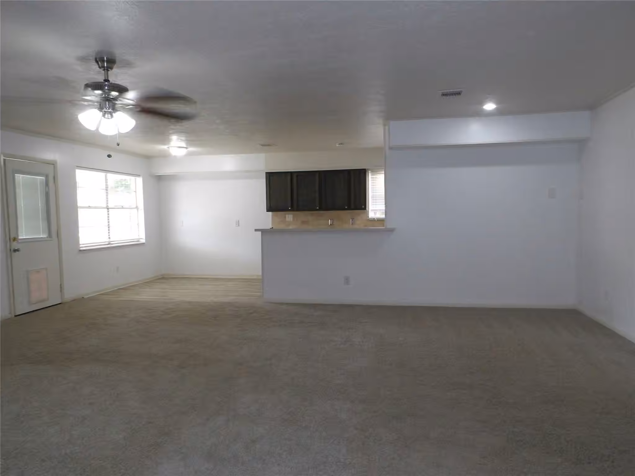 Photo 3 of 2434 Tyler Lane, Deer Park, TX