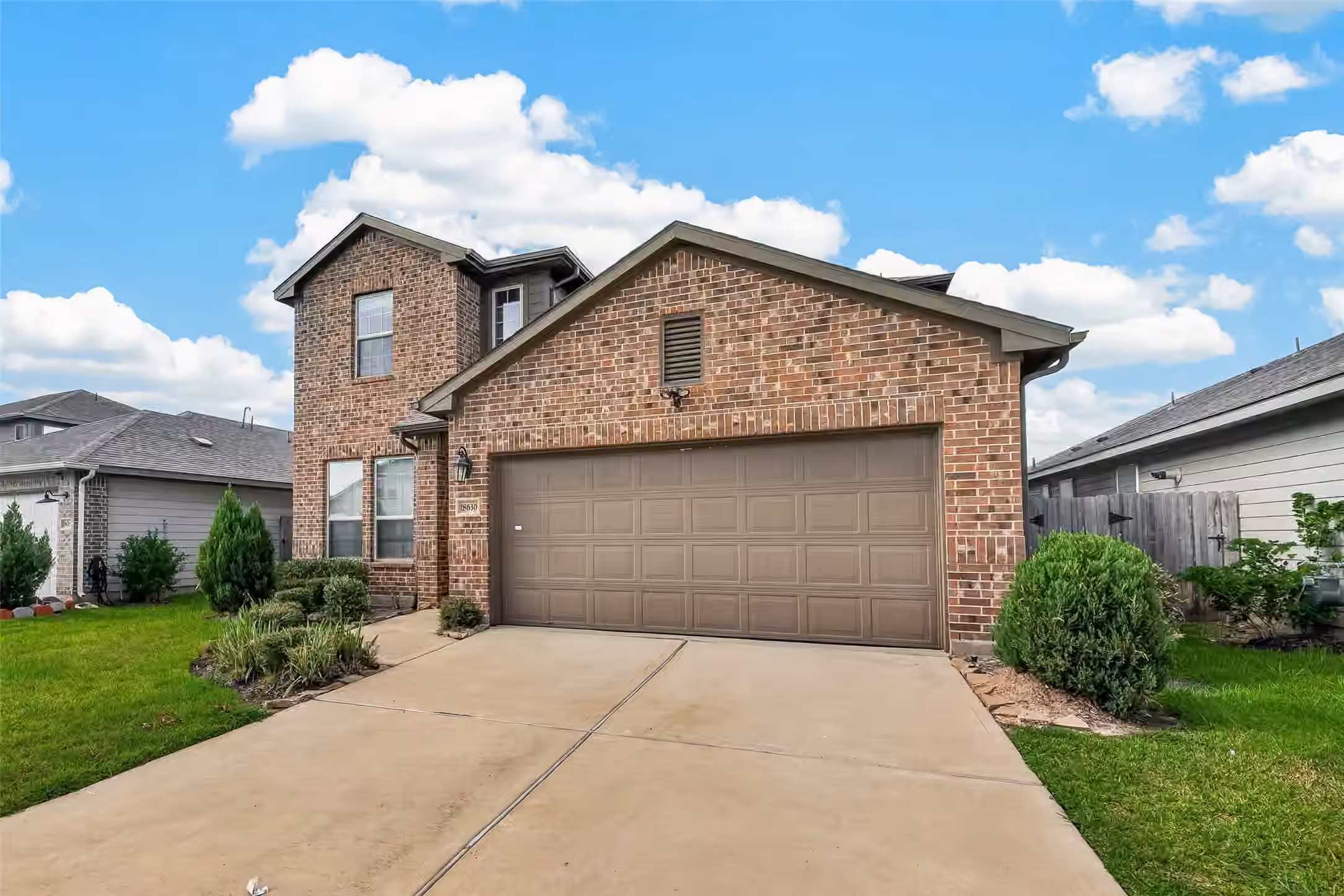 Photo 4 of 18630 Albany Bay Ln, Richmond, TX