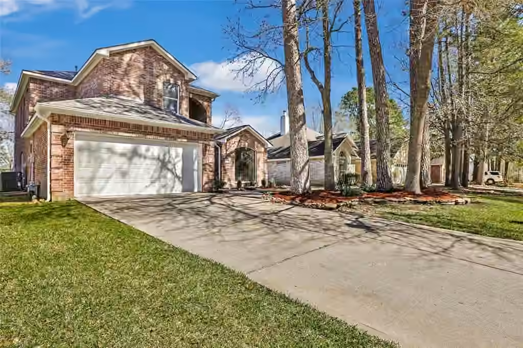 Photo 2 of 13930 Fountain view Drive, Montgomery, TX