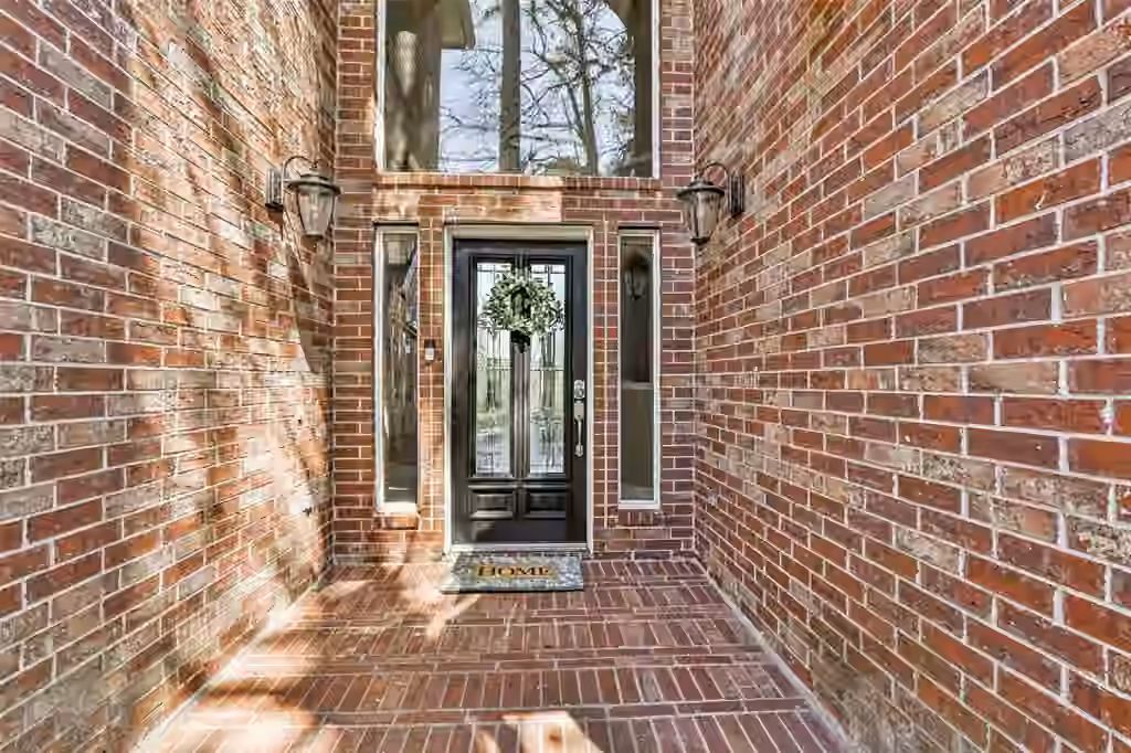 Photo 3 of 13930 Fountain view Drive, Montgomery, TX