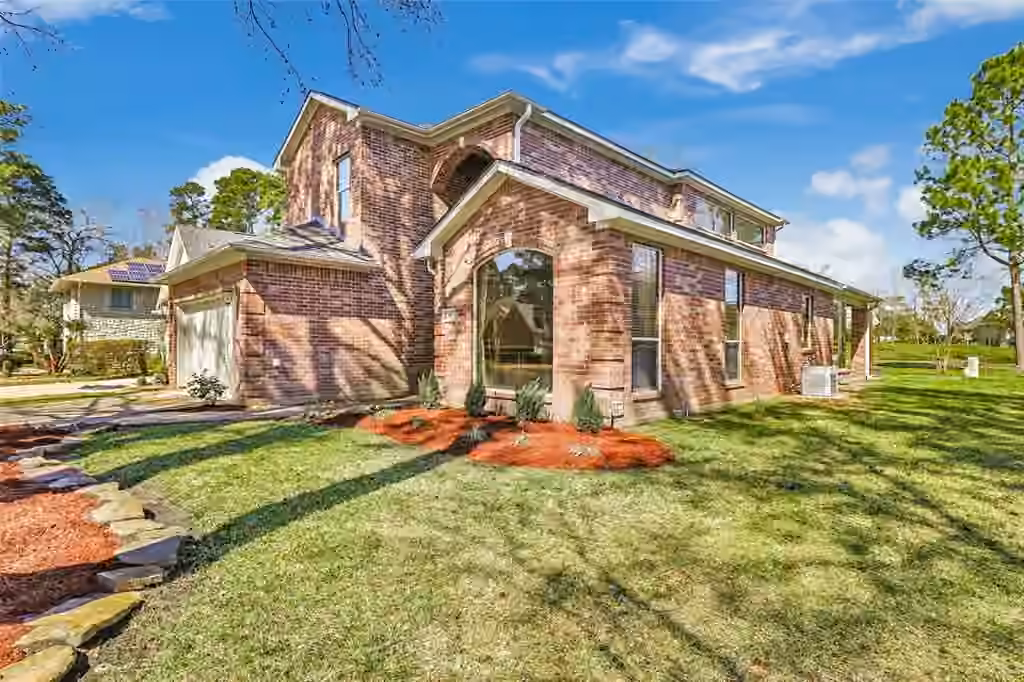 Photo 4 of 13930 Fountain view Drive, Montgomery, TX