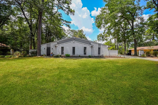 Photo of 2406 Encreek Road, Houston, TX