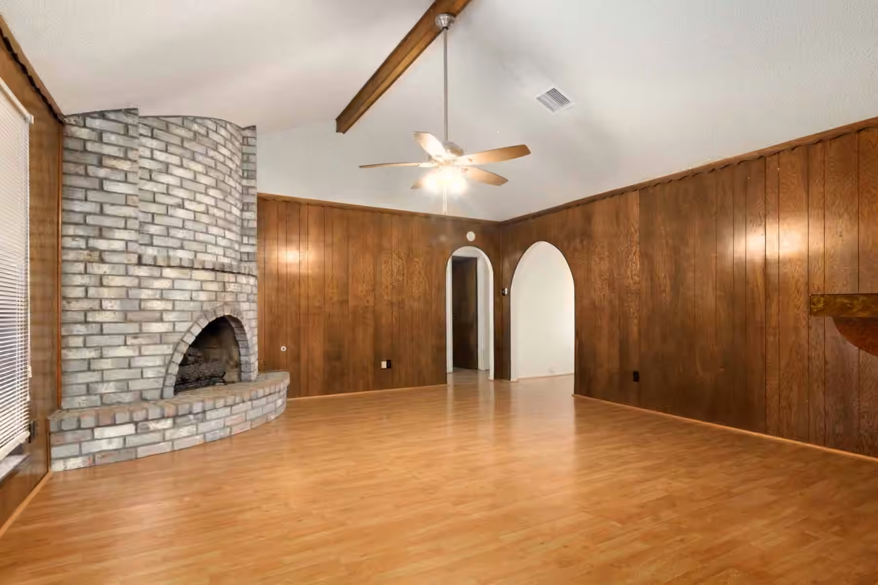 Photo 6 of 201 E Temperance Lane, Deer Park, TX