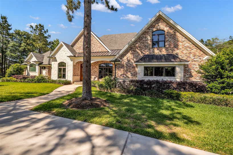 Photo 2 of 7334 Magnolia Hollow Dr Drive, Montgomery, TX