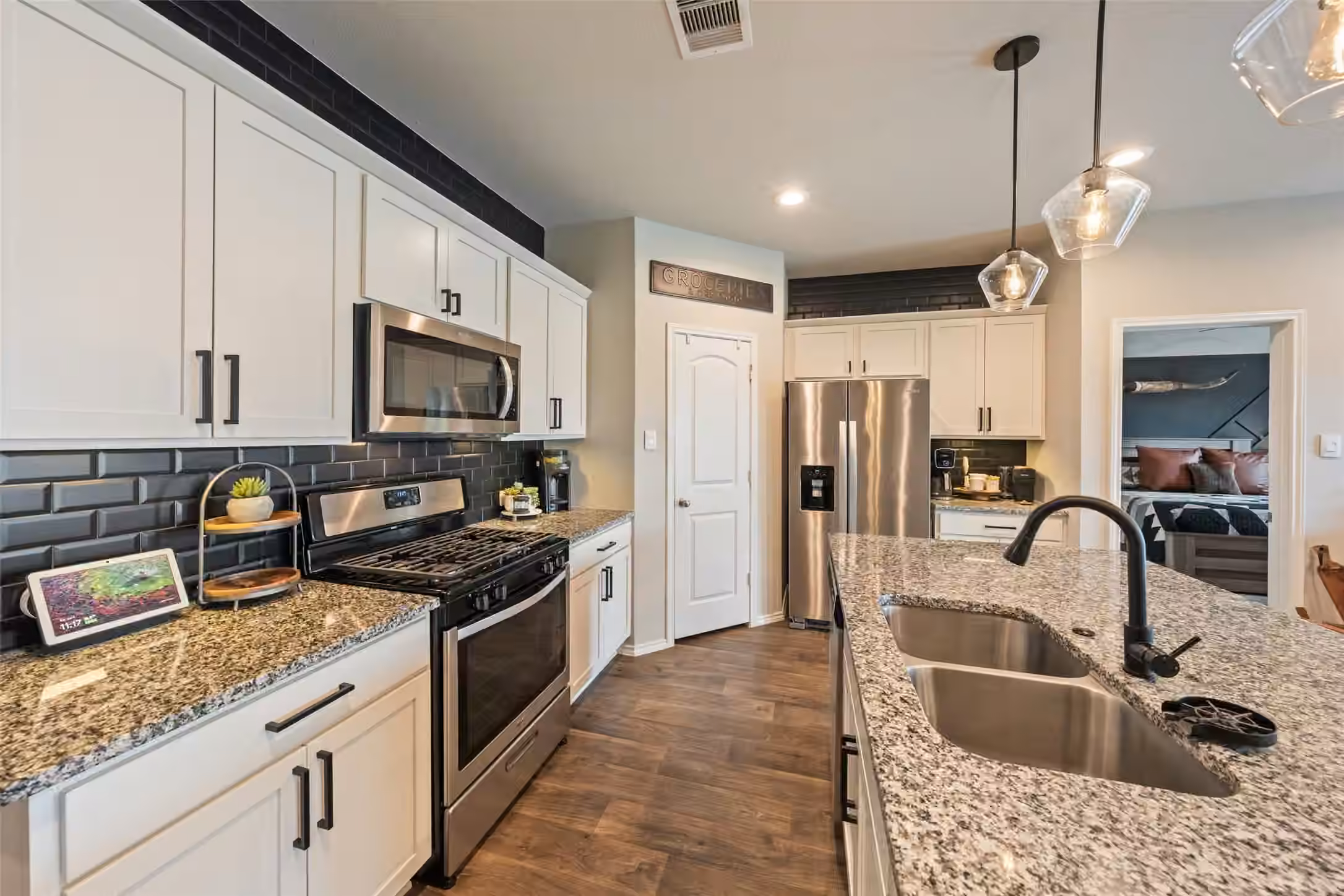 Photo 5 of 2623 Lost Holly Lane, Conroe, TX