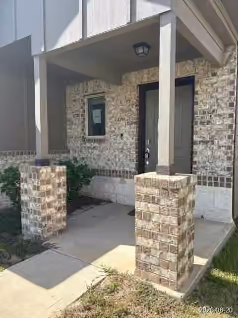 Photo 2 of 9830 Glen Brook Lane, Magnolia, TX