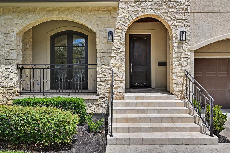 Photo 2 of 4412 Mildred Street, Bellaire, TX