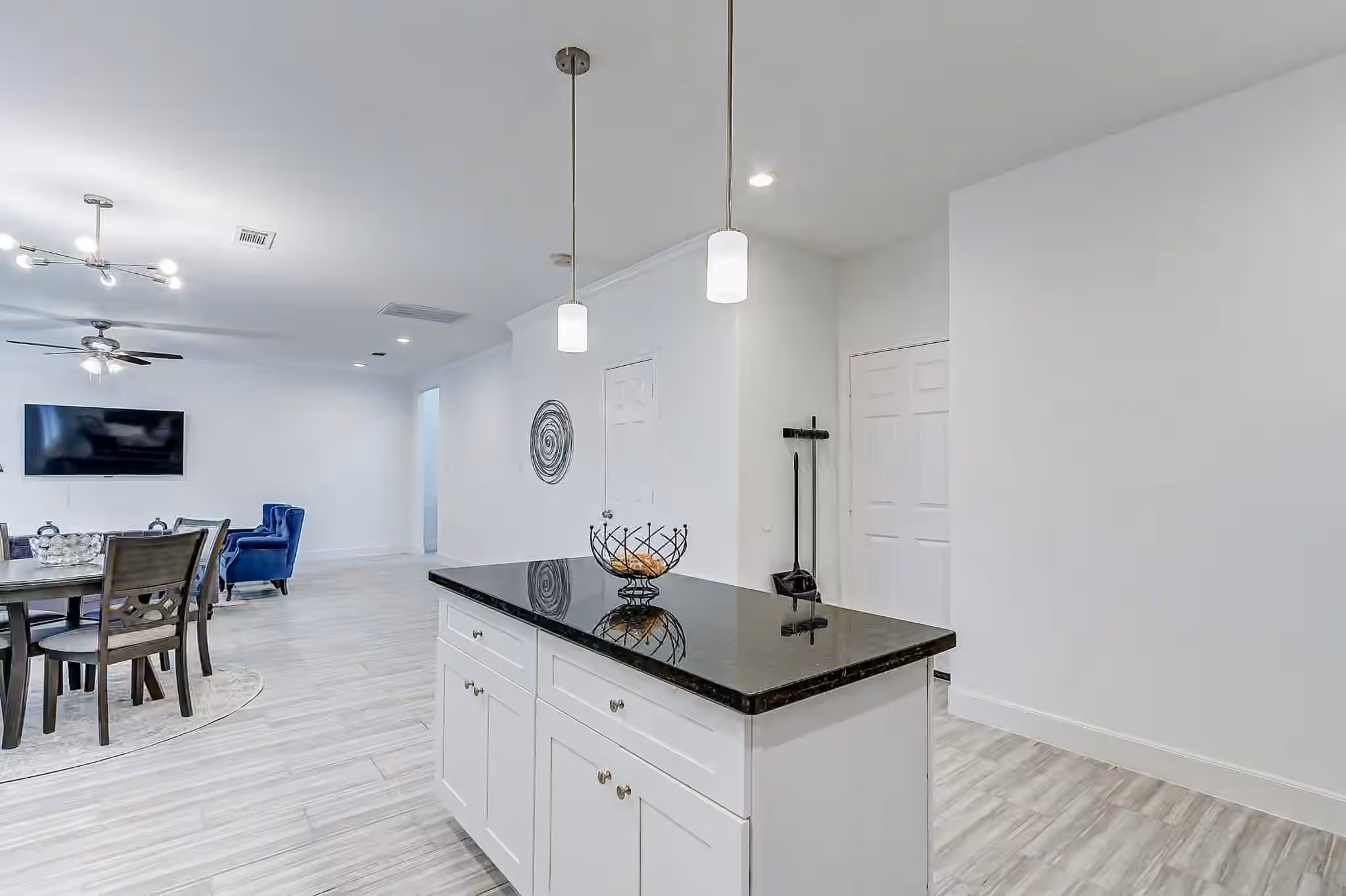 Photo 5 of 14510 Sanour Drive, Houston, TX