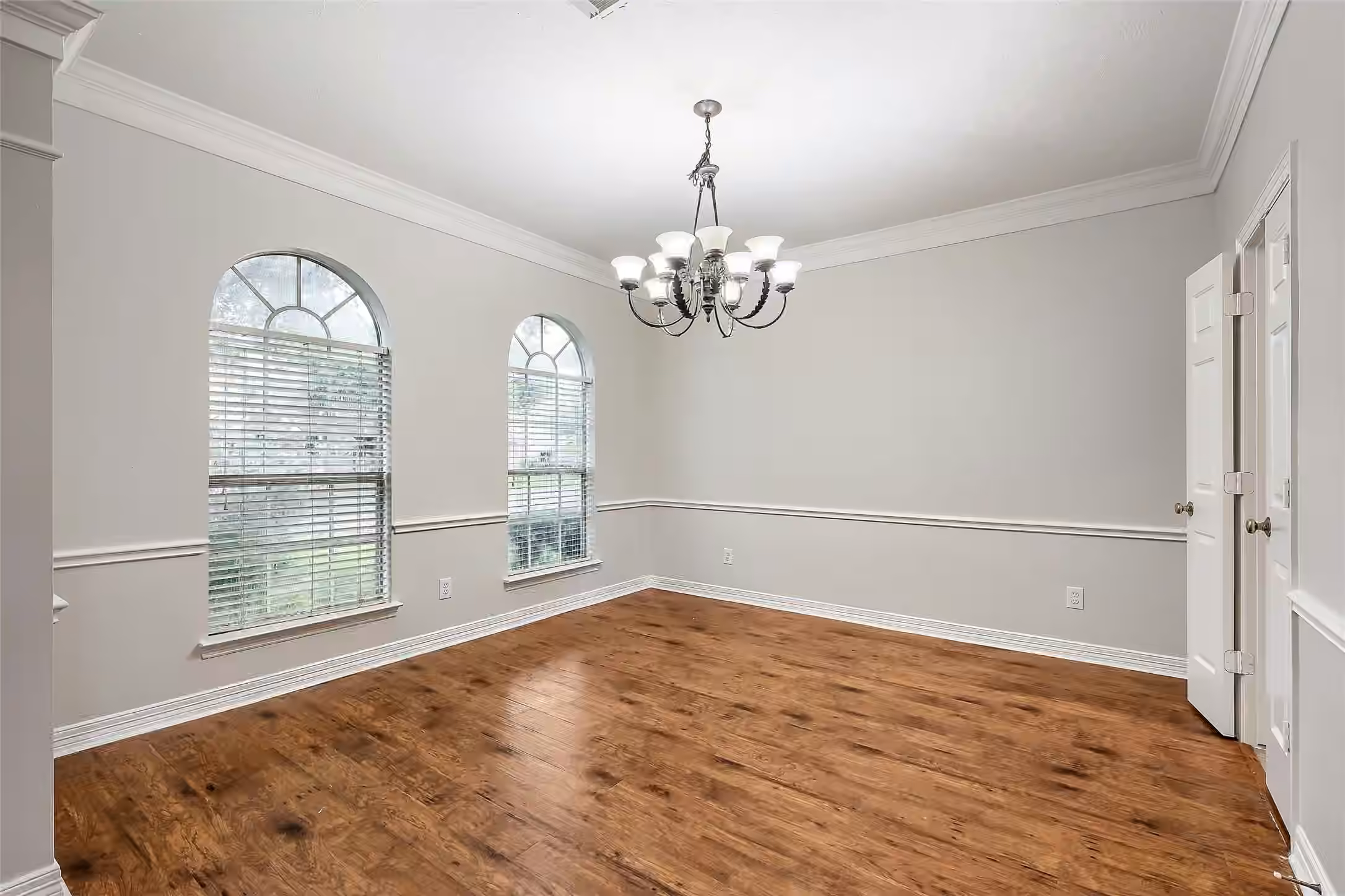 Photo 7 of 5906 Indian Hills Lane, Sugar Land, TX