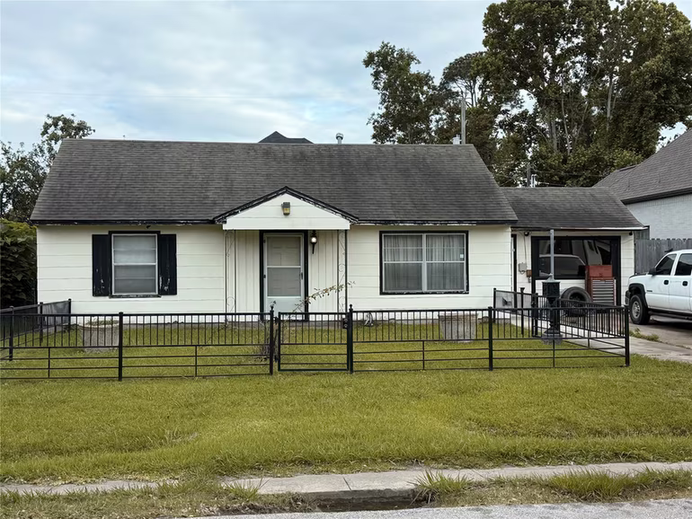Photo of 6501 Schiller Street, Houston, TX 77055