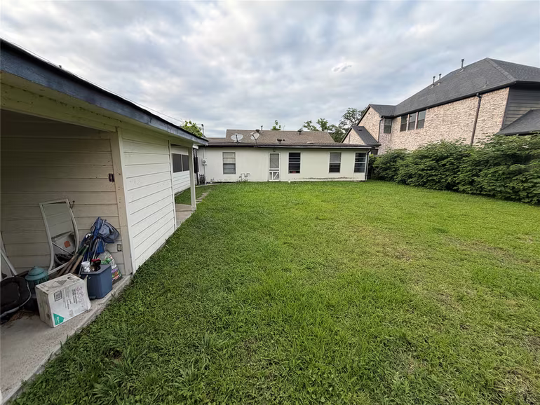 Photo 5 of 6501 Schiller Street, Houston, TX