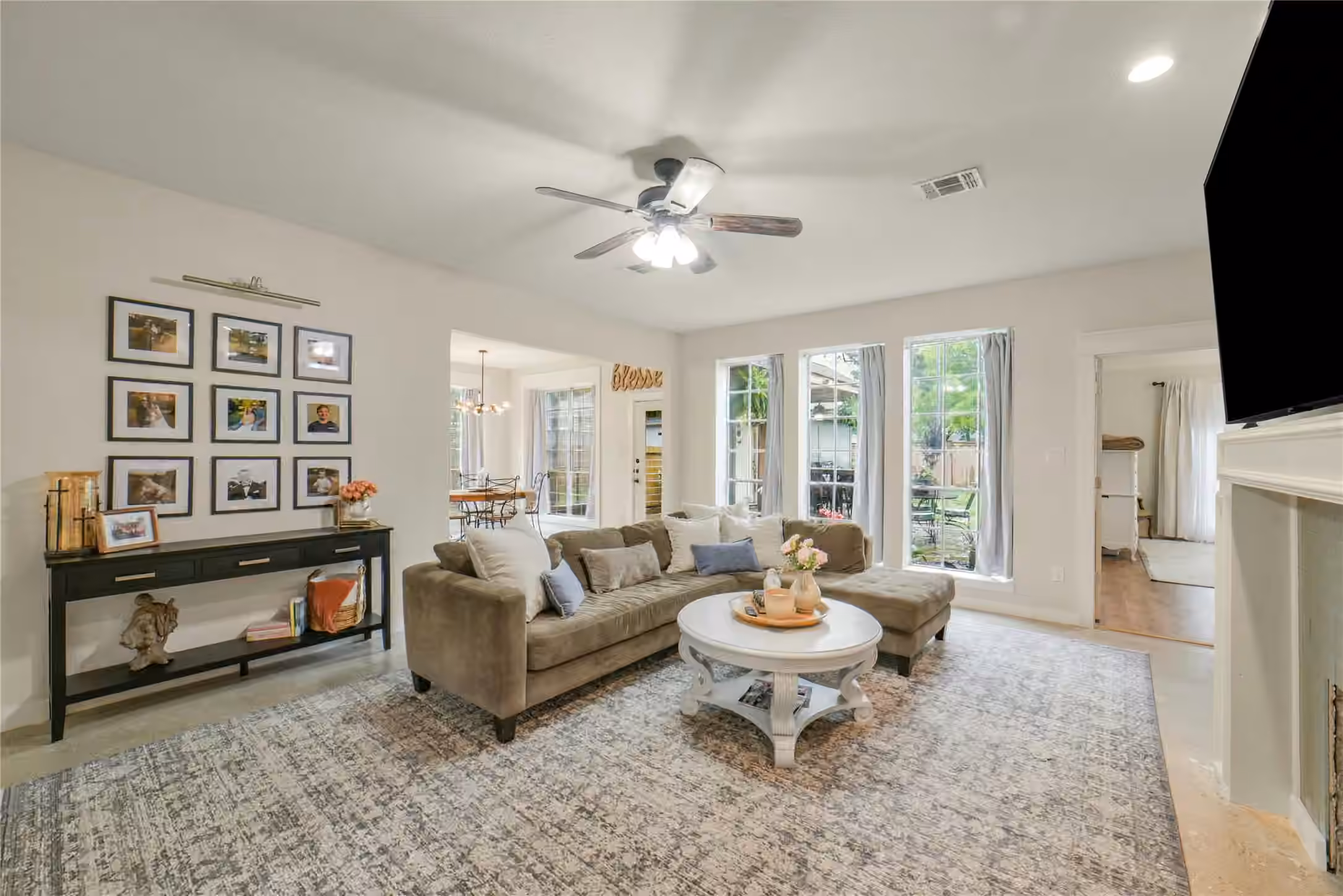 Photo 7 of 15610 Township Glen Lane, Cypress, TX