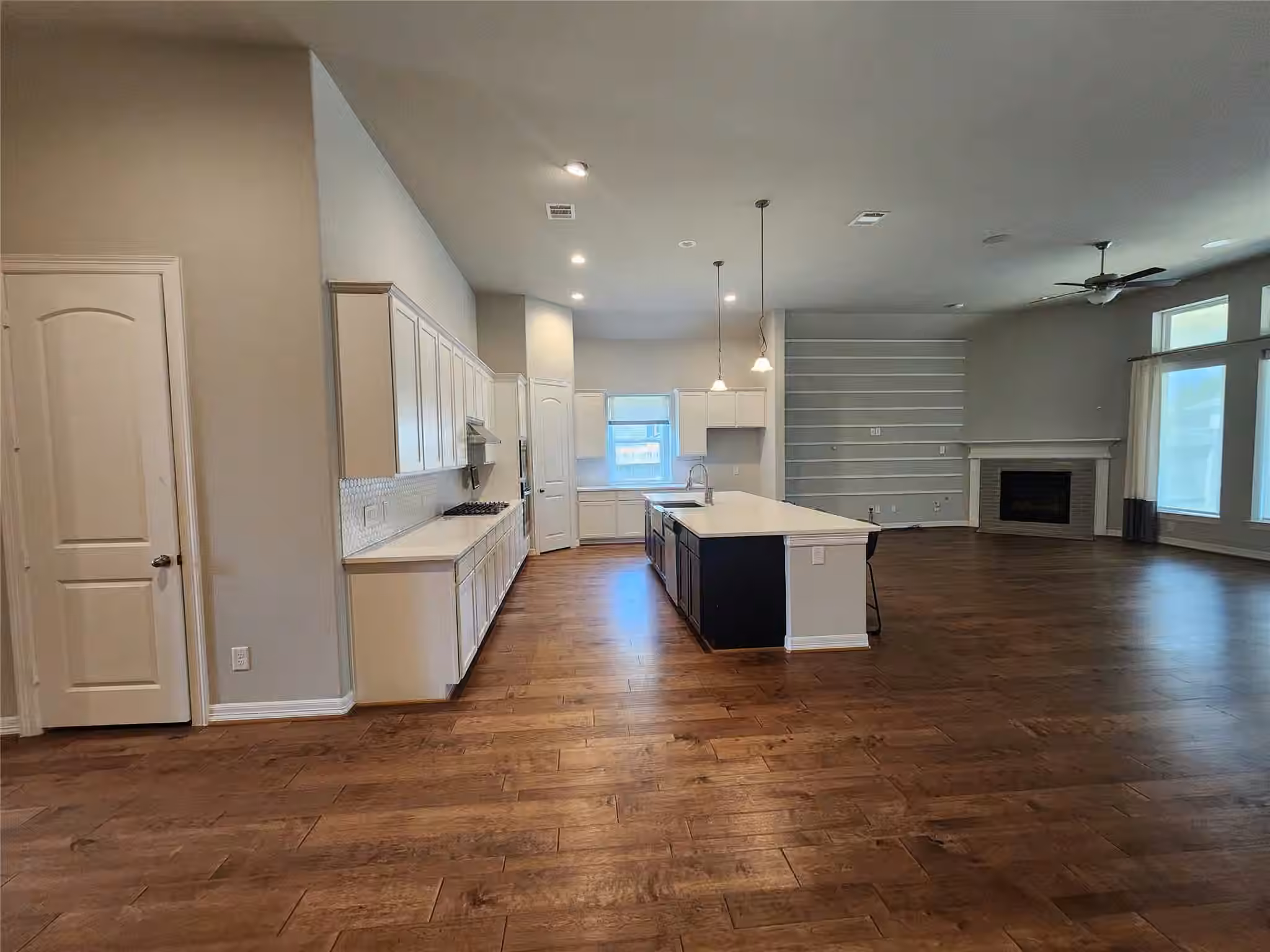 Photo 4 of 2218 Jitterbug Lane, Katy, TX