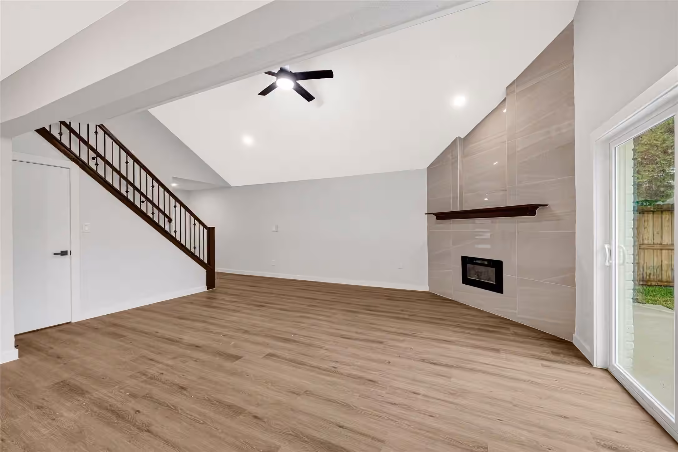 Photo 5 of 3415 Lapstone Drive, Houston, TX