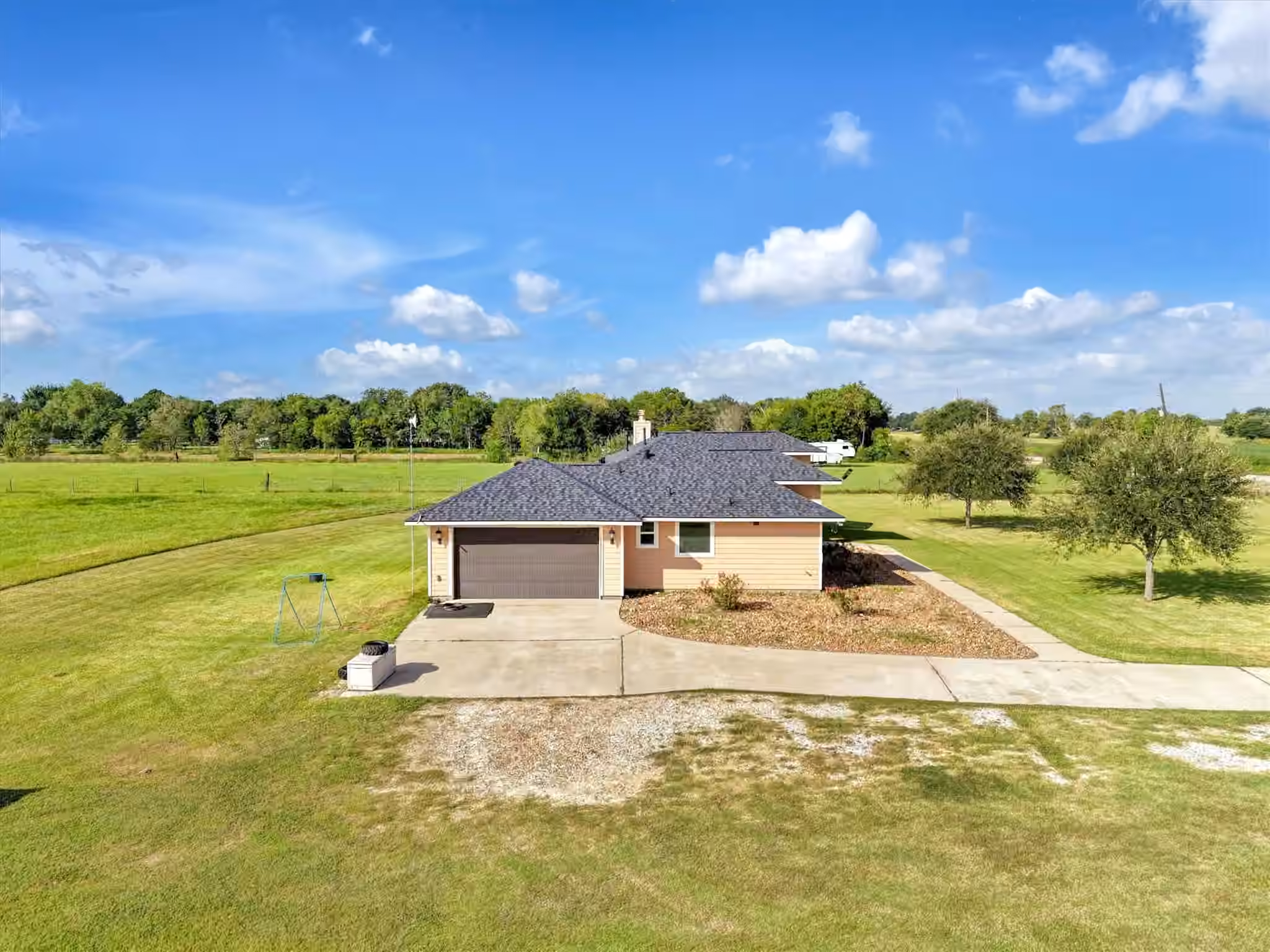 Photo of 8131 Brinkmeyer Road, Needville, TX 77461
