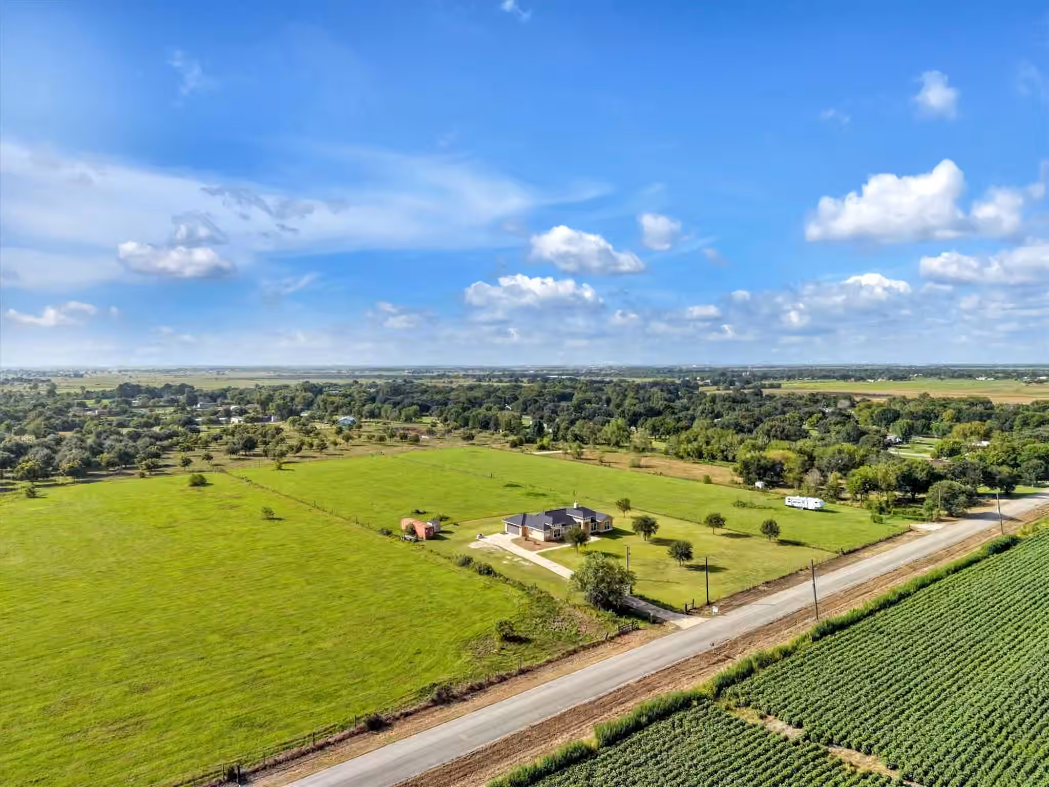 Photo 4 of 8131 Brinkmeyer Road, Needville, TX