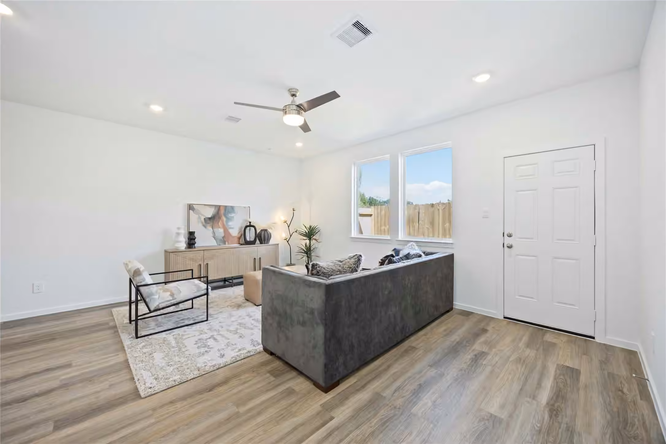 Photo 6 of 5933 Manning Oaks Street, Houston, TX