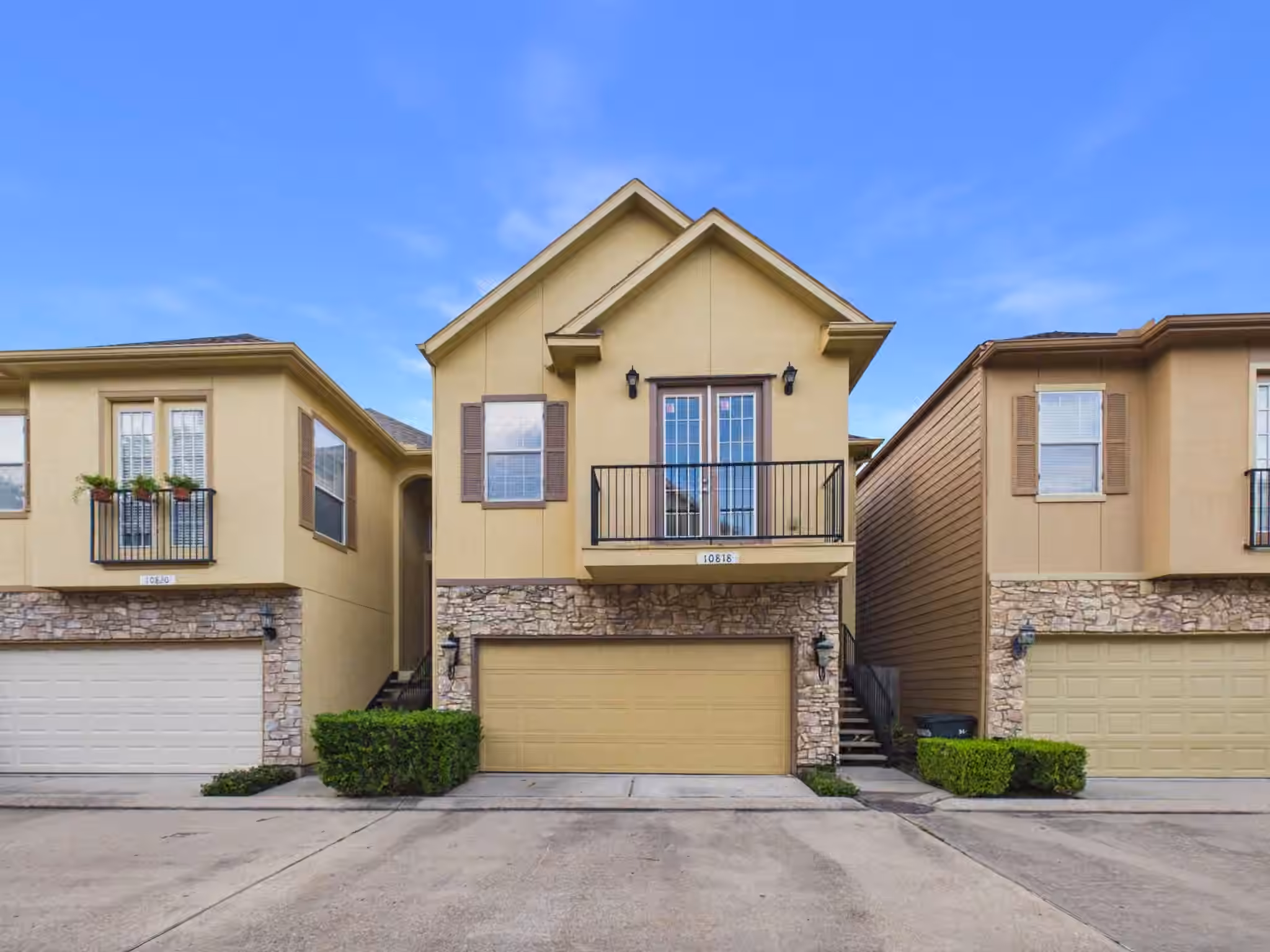 Photo of 10818 Almeda Park Drive, Houston, TX 77045