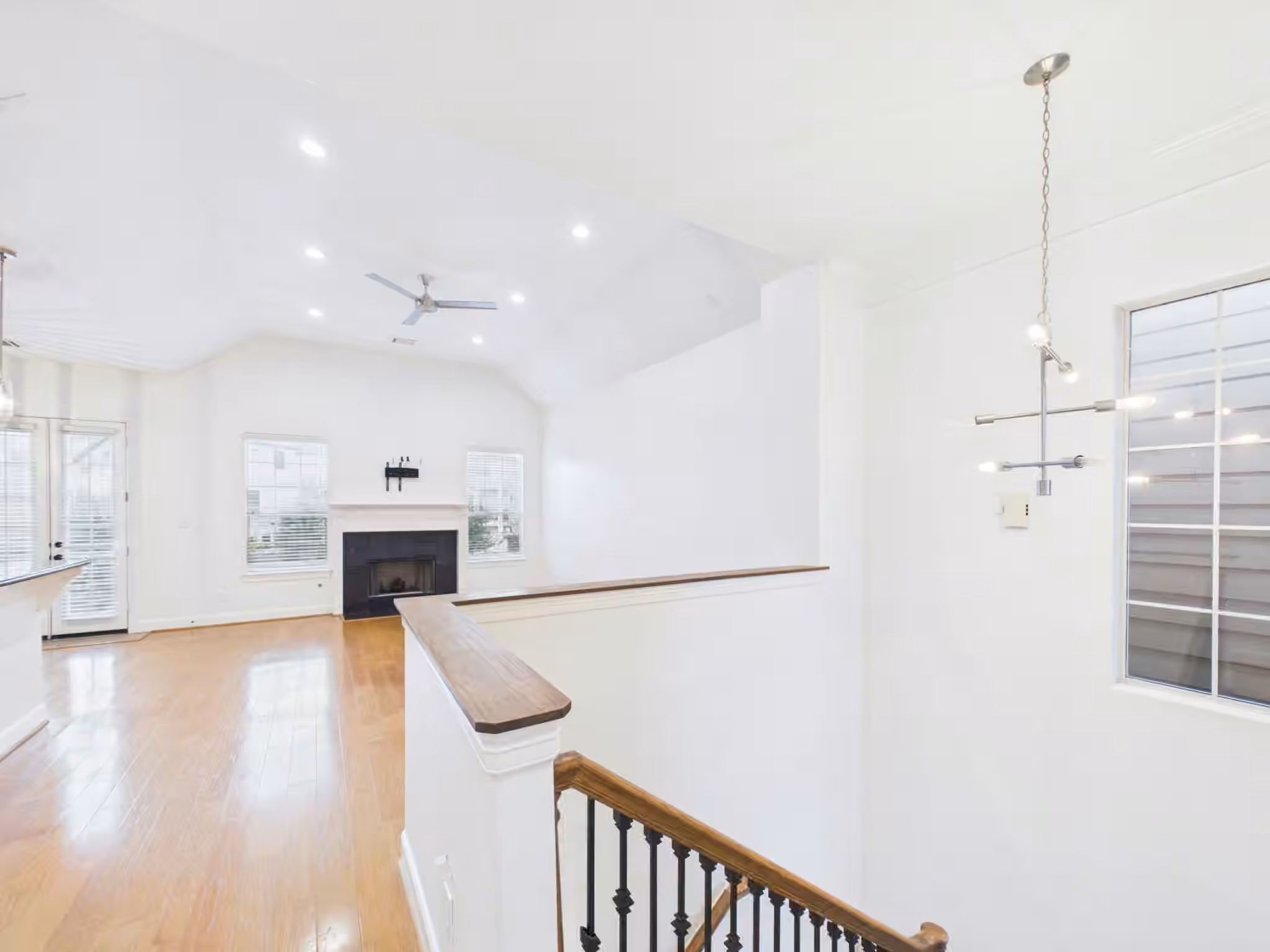 Photo 4 of 10818 Almeda Park Drive, Houston, TX