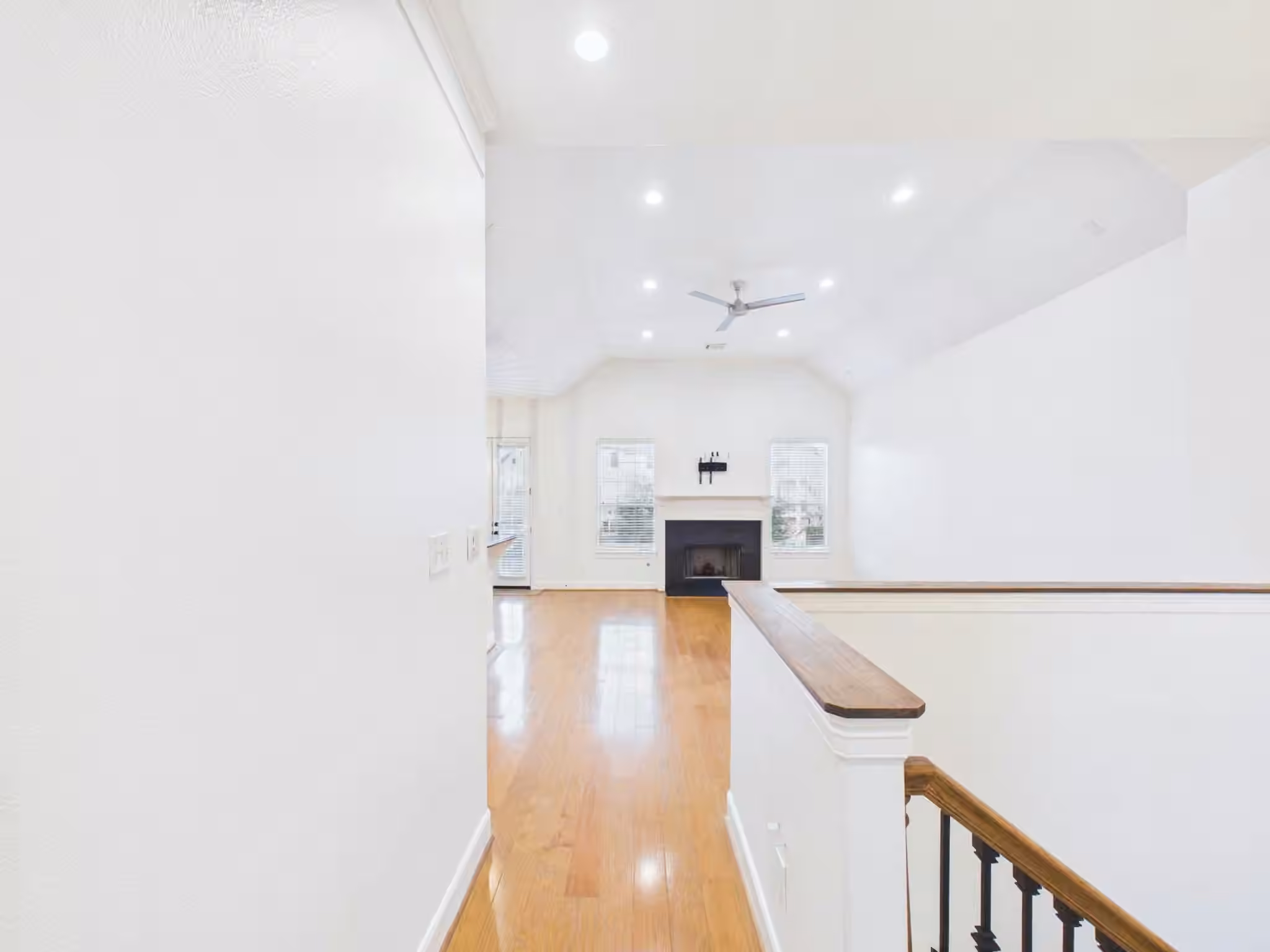 Photo 5 of 10818 Almeda Park Drive, Houston, TX