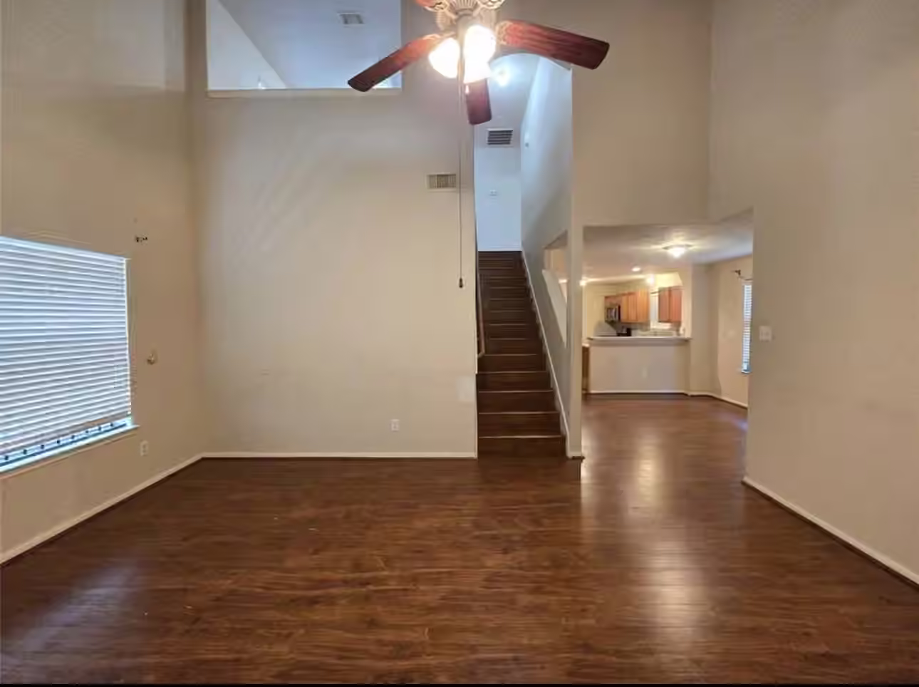 Photo 4 of 12530 Jade Treasure Drive, Houston, TX