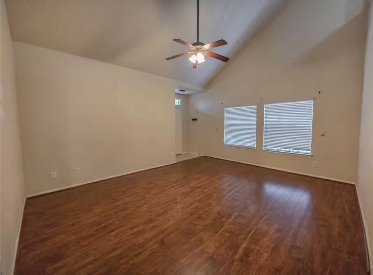 Photo 5 of 12530 Jade Treasure Drive, Houston, TX