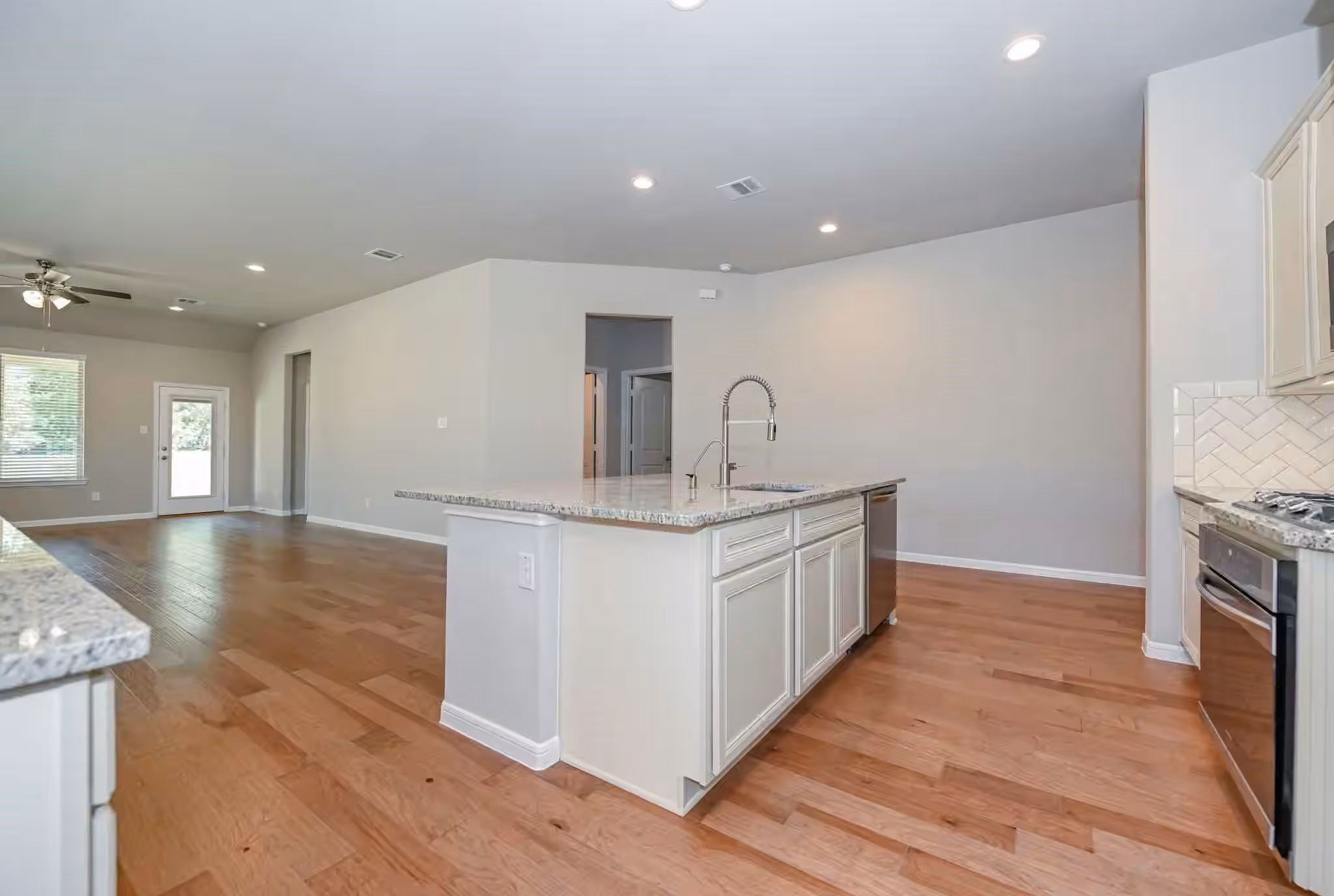 Photo 3 of 25614 Pinyon Hill Trail, Tomball, TX