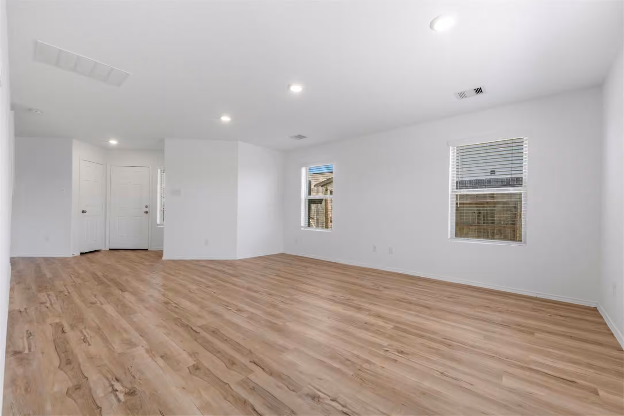 Photo 7 of 14602 Broadbury Pond Road, Rosharon, TX