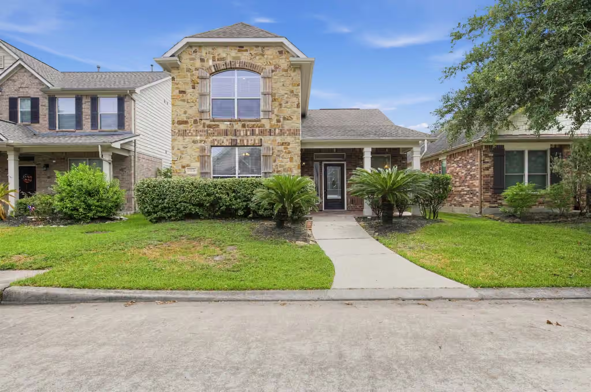 Photo 2 of 17218 Pecos Park Lane, Humble, TX