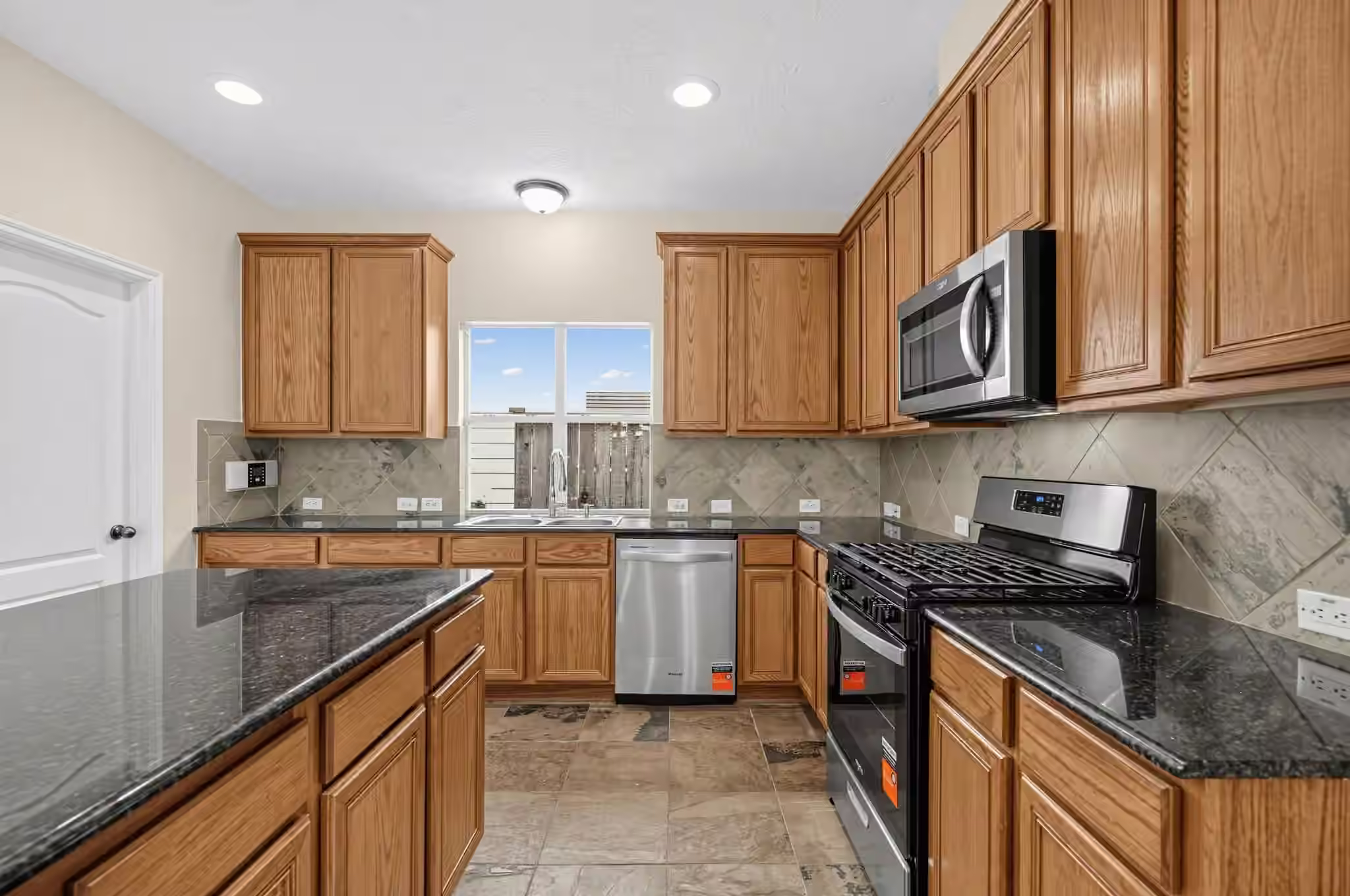 Photo 6 of 17218 Pecos Park Lane, Humble, TX