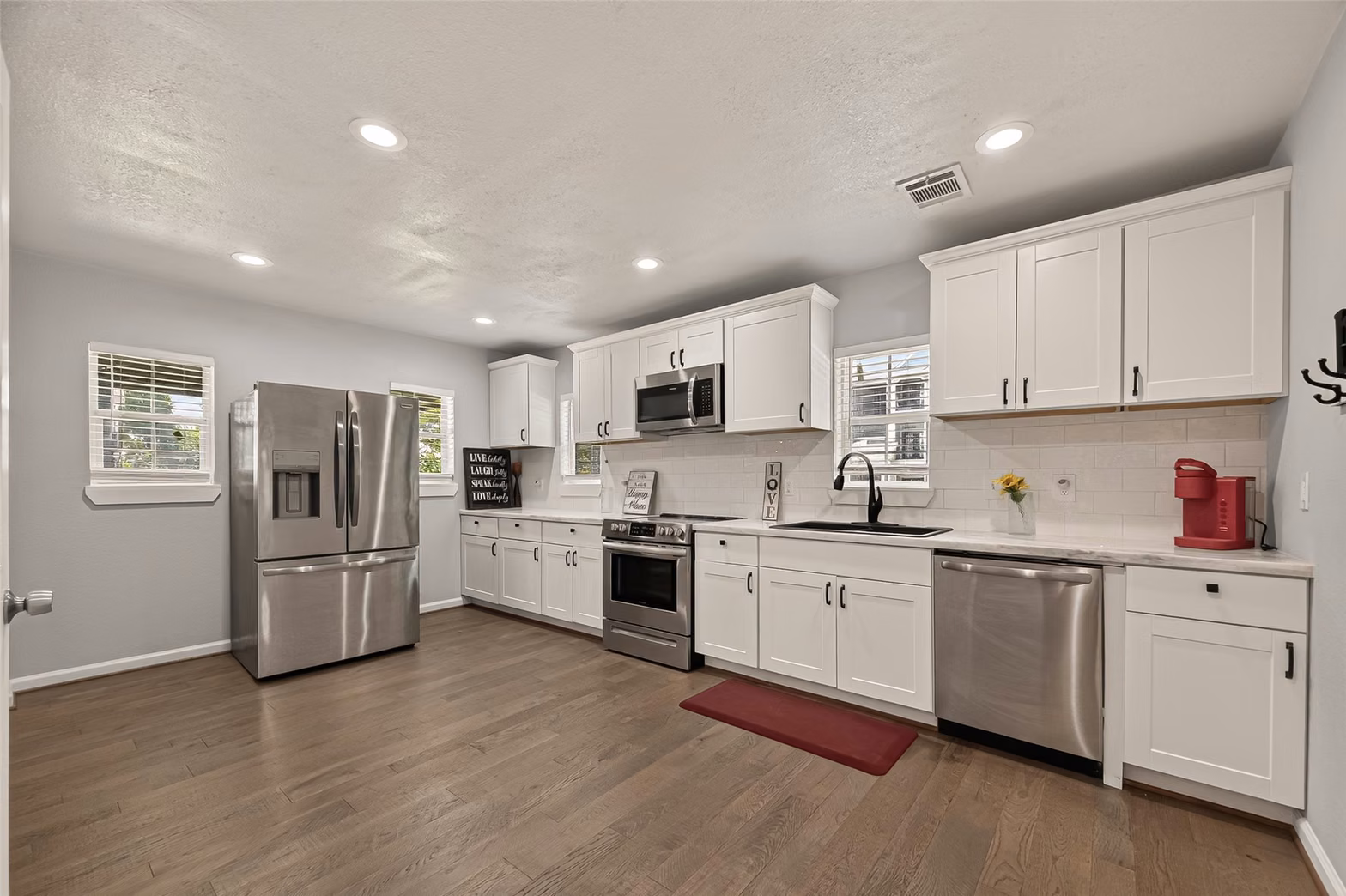 Photo 5 of 3201 Binz Street, Houston, TX