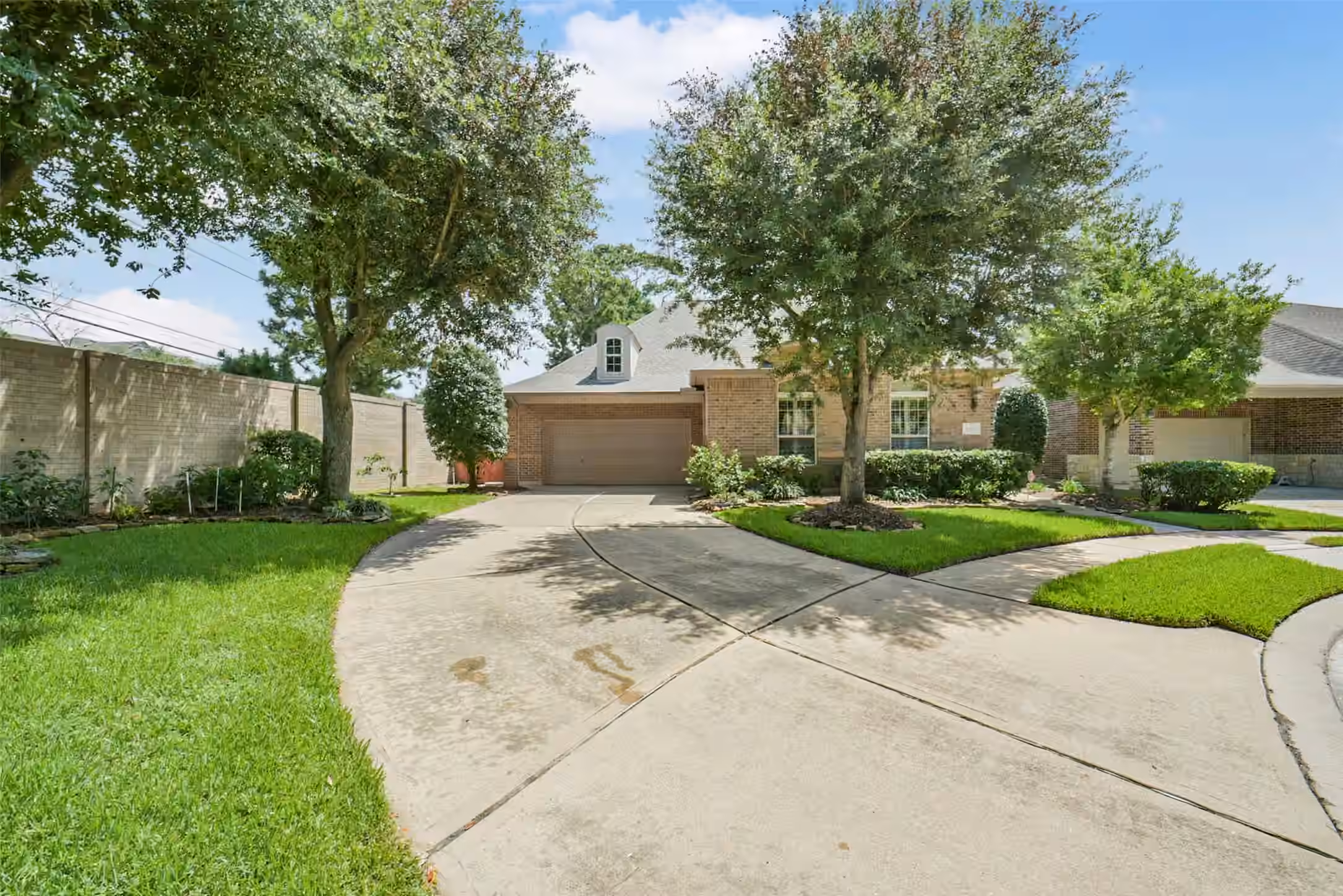 Photo of 6518 Canyon Cliff Court, Houston, TX