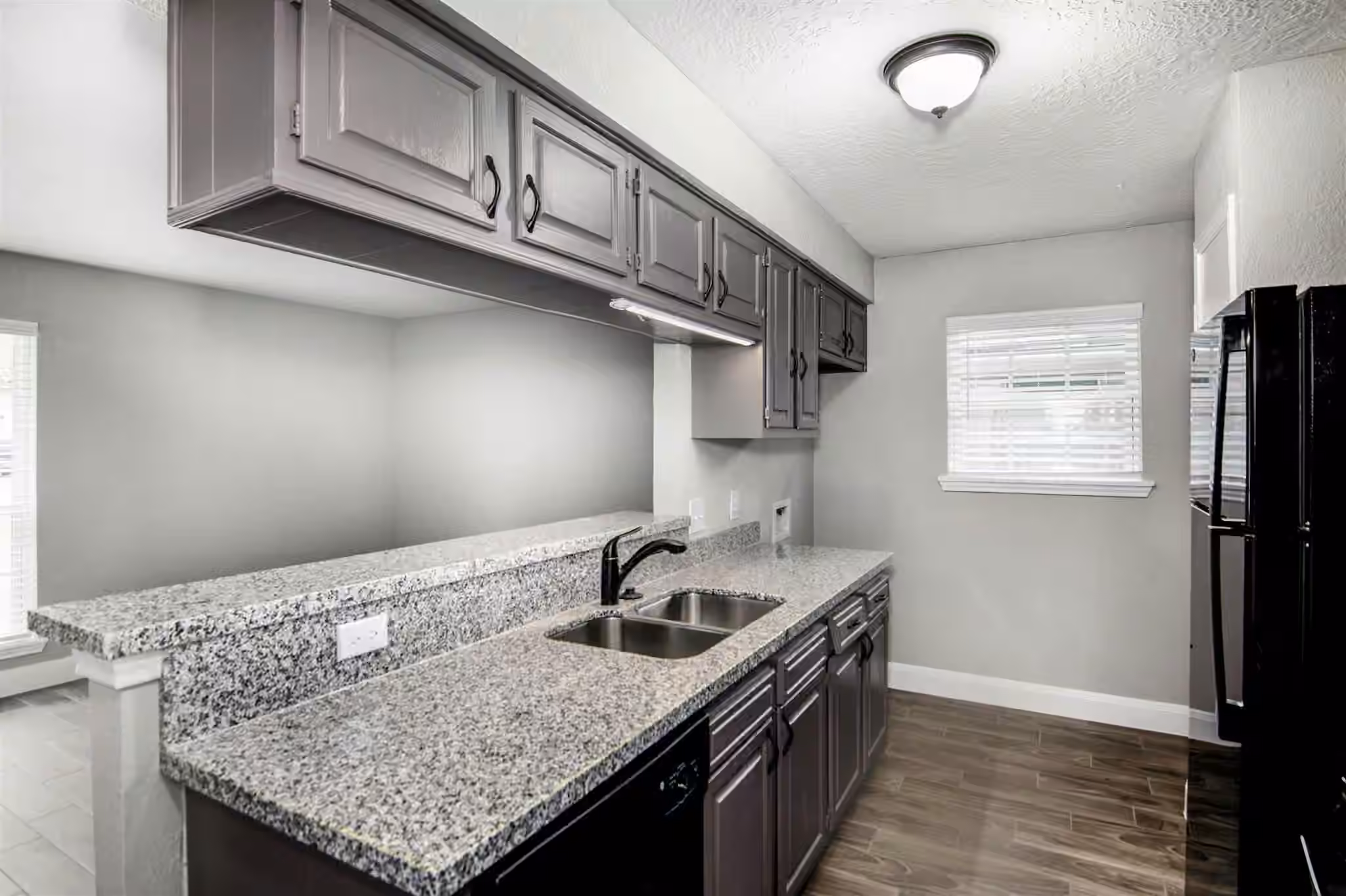 Photo 6 of 7426 Aljean Lane, Pasadena, TX