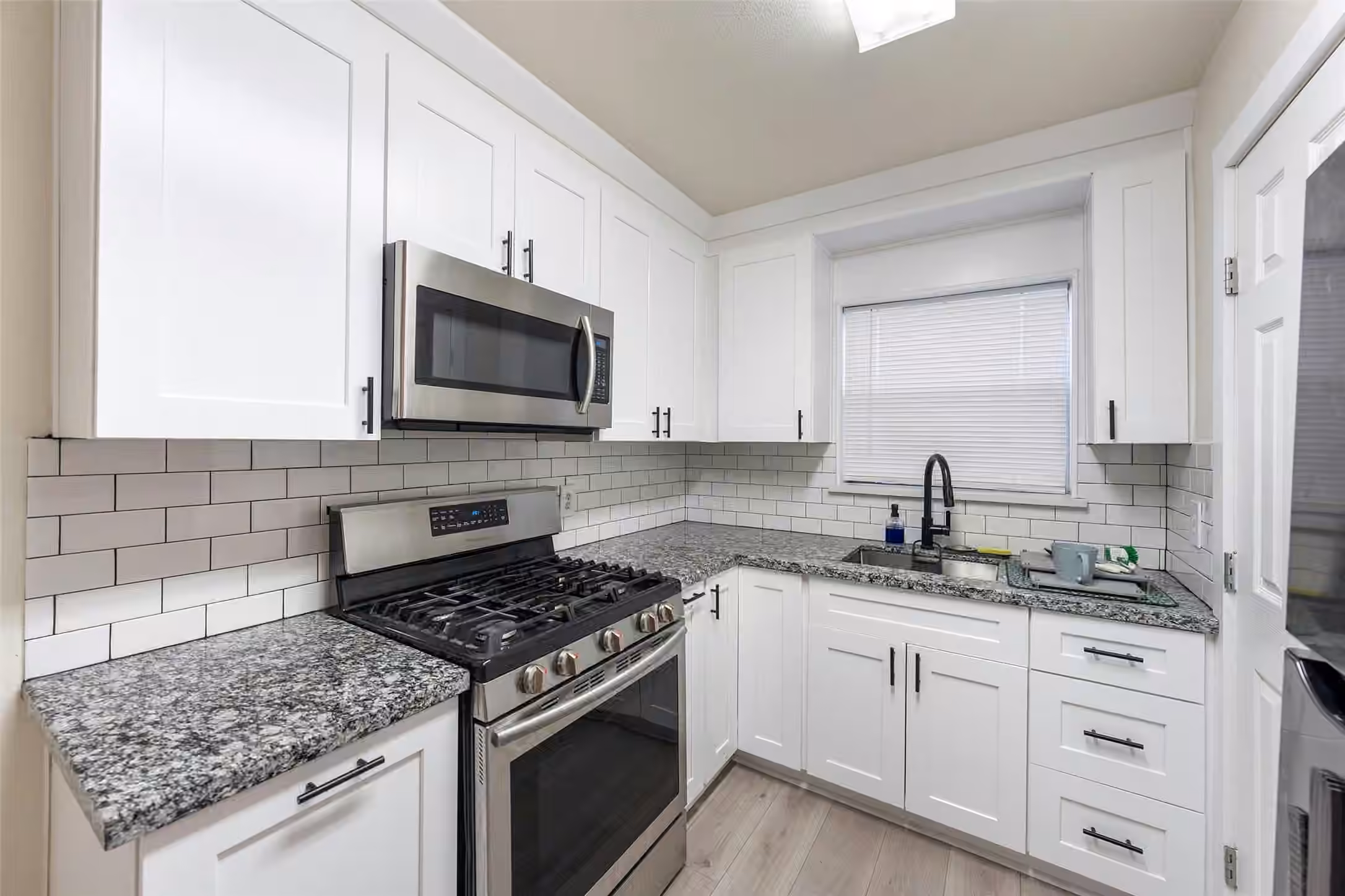 Photo 2 of 2510 Munger Street, Houston, TX