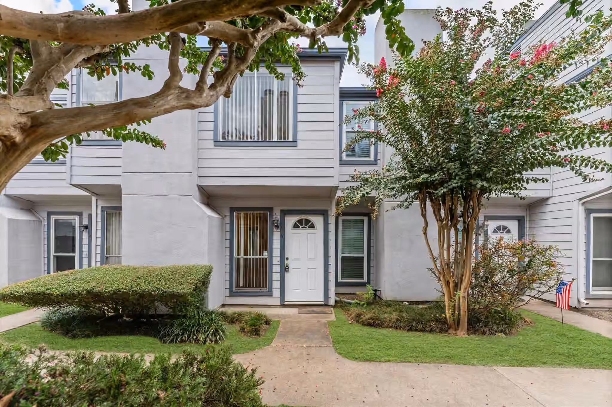 Photo of 5917 Fairdale Lane 6, Houston, TX 77057