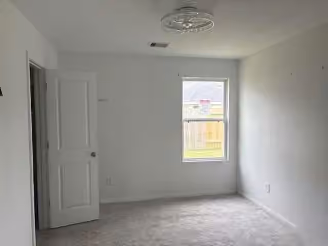 Photo 4 of 16594 Colleen Place, Conroe, TX