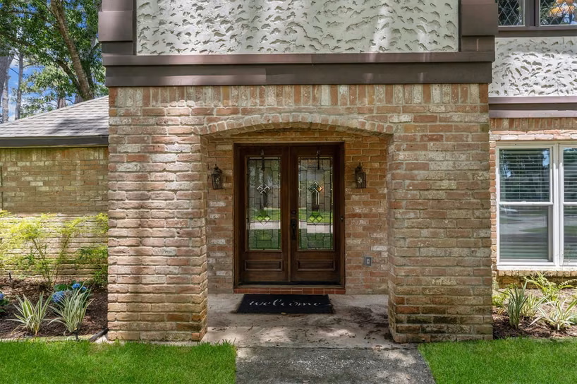 Photo 5 of 8238 Theisswood Road, Spring, TX