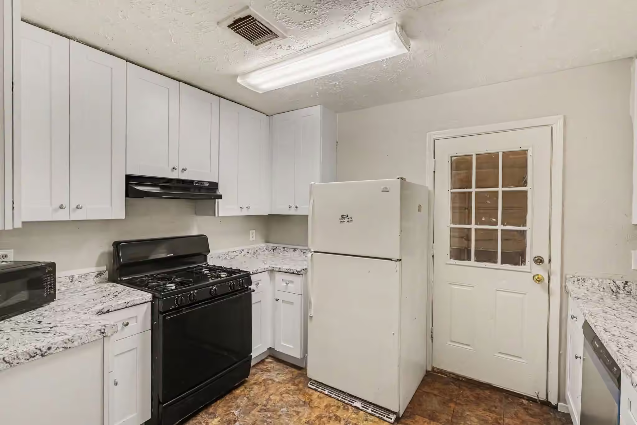 Photo 6 of 16428 Monte Carlo Lane, Houston, TX