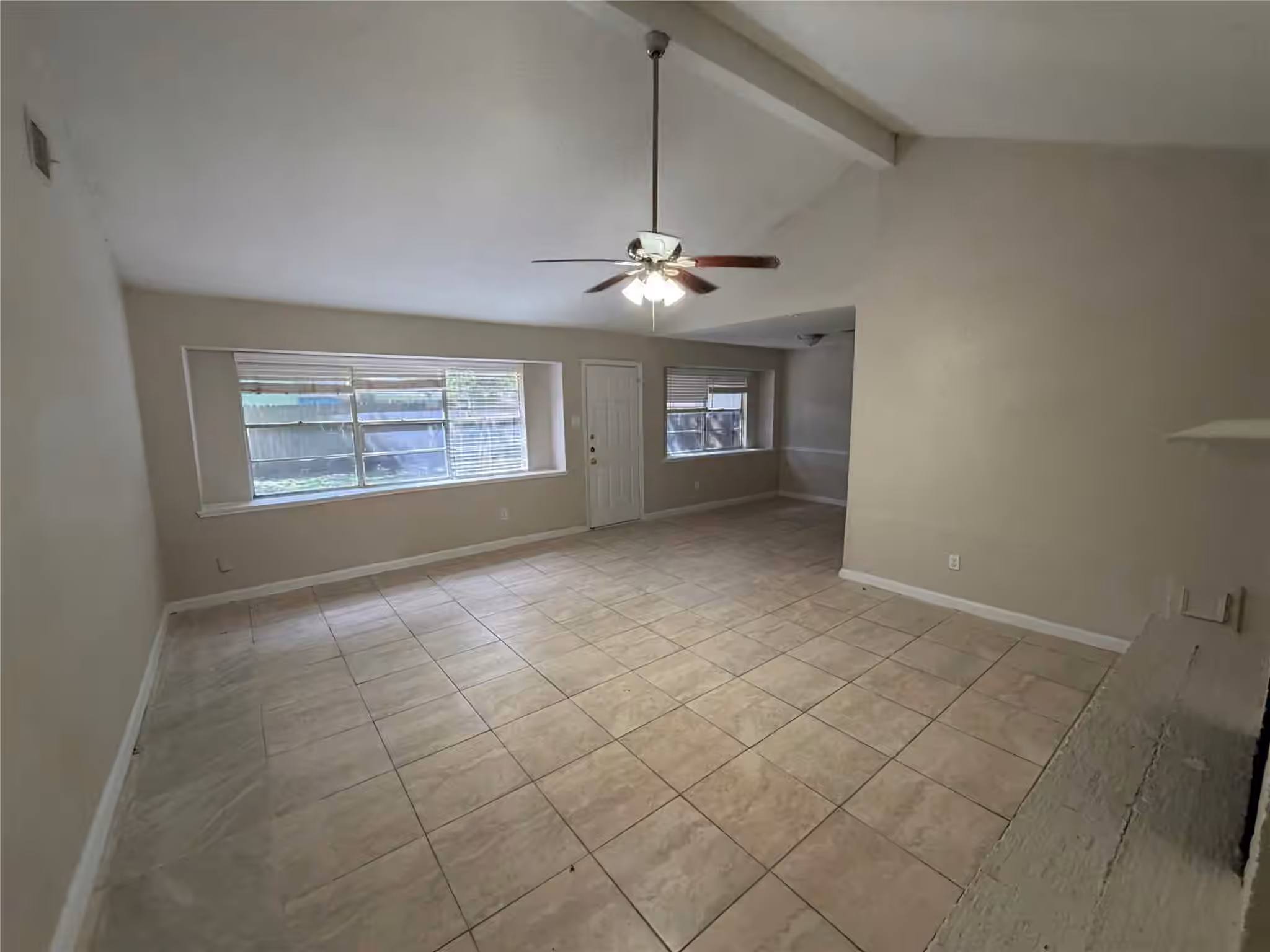 Photo 3 of 11810 Grapewood Drive, Houston, TX