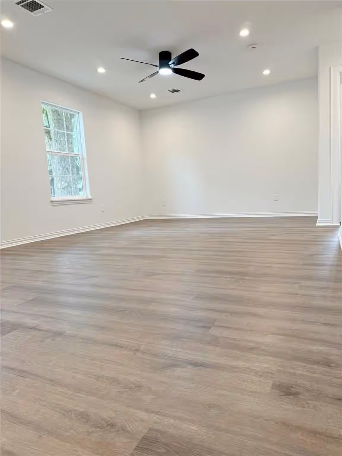 Photo 6 of 115 Penick Road, Waller, TX