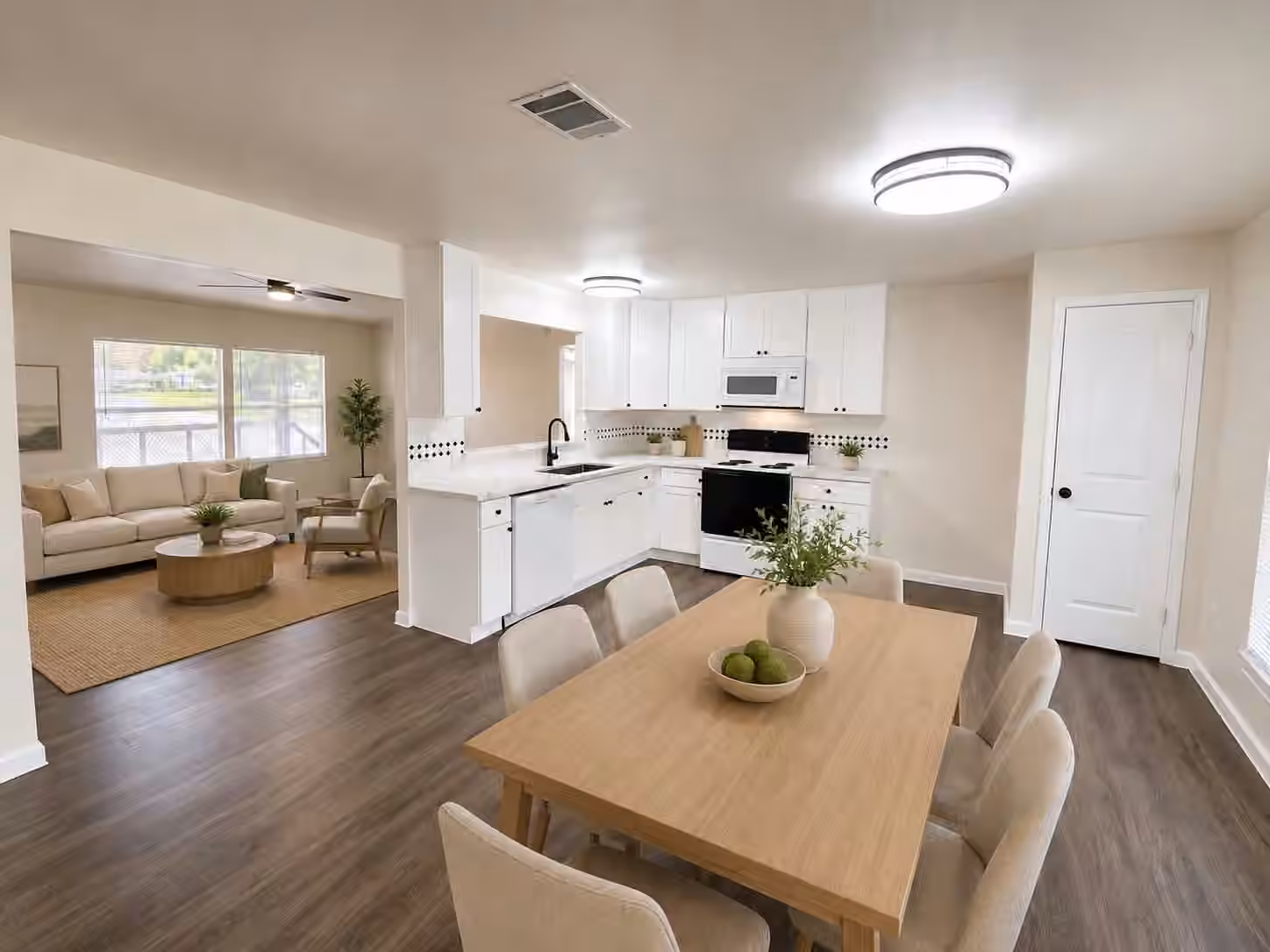 Photo 4 of 272 Lakewood Drive, Trinity, TX